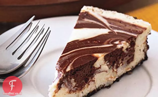 עוגת גבינה עם שיש שוקולד