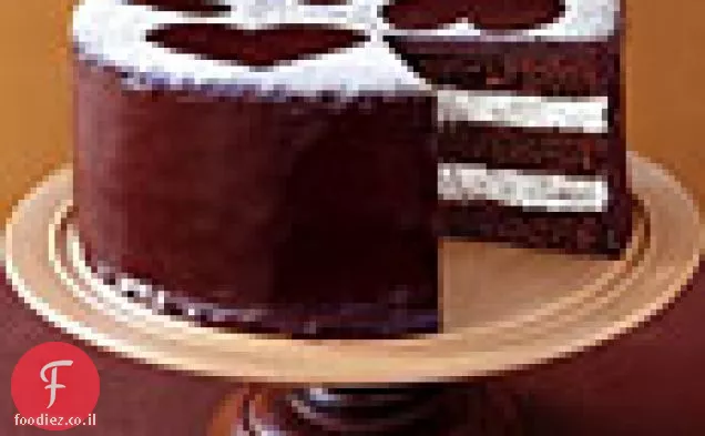 עוגת שכבת שוקולד Semisweet עם מילוי קרם וניל