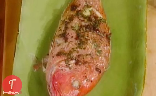 דג קלוי בתנור עם זיתים שחורים: דנטיס אייל זית
