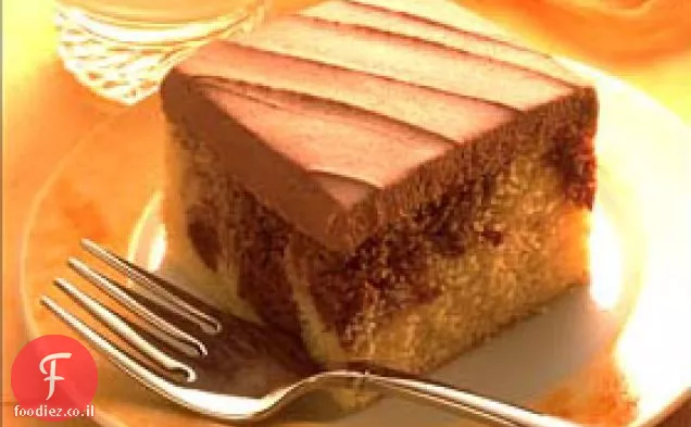 עוגת שוקולד-מערבולת שמנת חמוצה