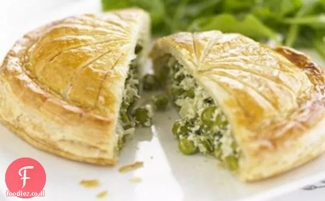 אפונה, טרגון & גבינת שמנת Pithivier