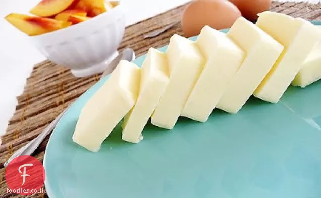 לחמניות קצרות עם נקטרינות קלויות וגלידת וניל