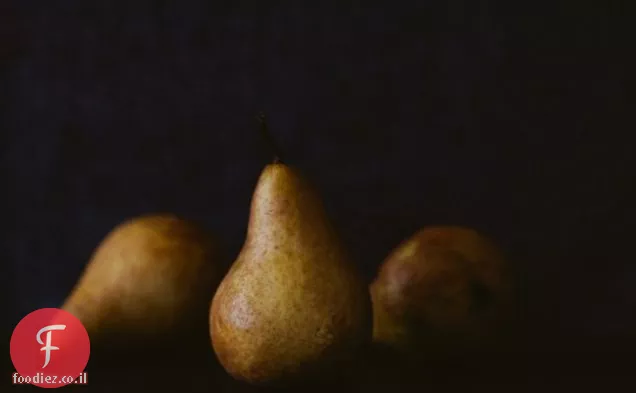 שיבולת שועל אפויה עם אגסים קלויים