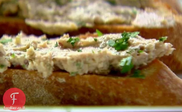 קרוסטיני עם טפנד טונה