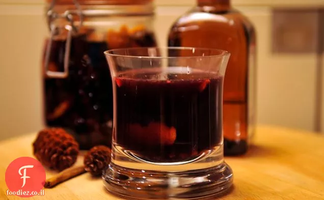 Gløgg מתובל עם יין פורט וcointreau