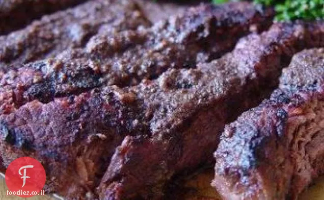 Faux Filets Au Beurre D'anchois (סטייק עם חמאת אנשובי)