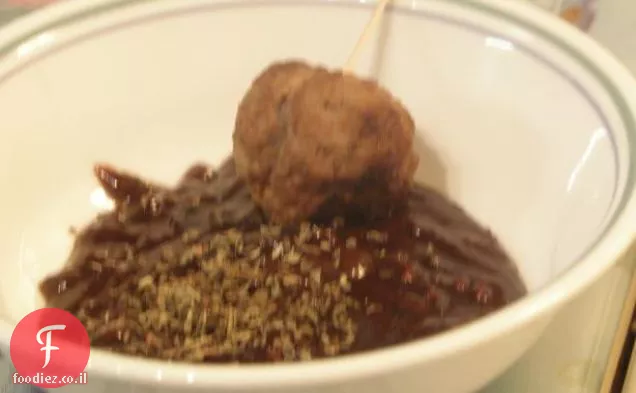 כדורי בשר תאילנדים עם סאטה