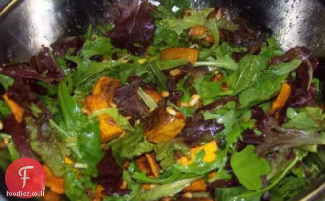Butternut, ארוגולה וסלט אגוז אורן