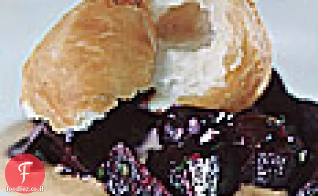 סלט סלק עם חמאת שקדים וגורגונזולה בומבולוני