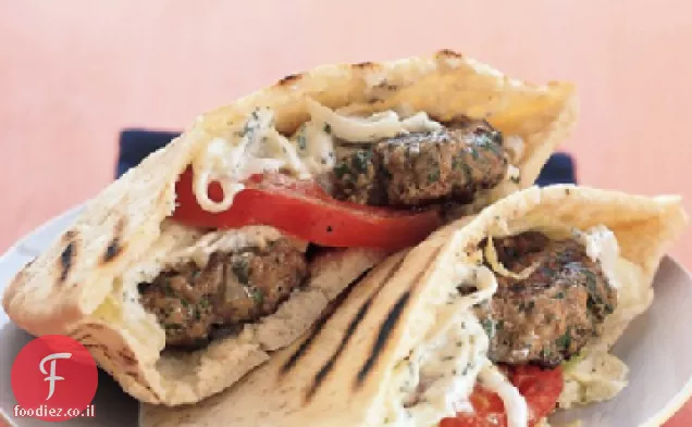 המבורגרים טלה יווניים קטנים