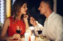 31 רעיונות לארוחת ערב רומנטית שיקבעו את מצב הרוח בדיוק כמו שצריך